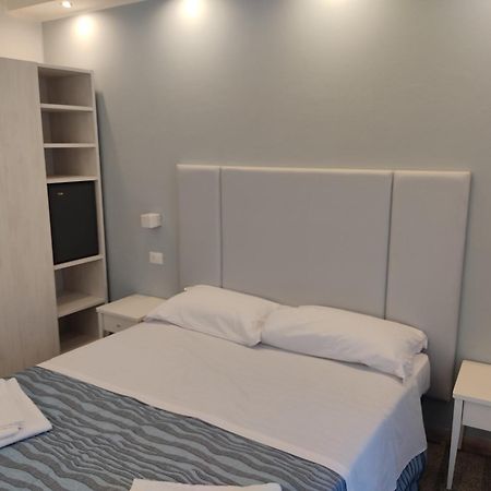 Hotel Caravel Park Rimini Exterior foto
