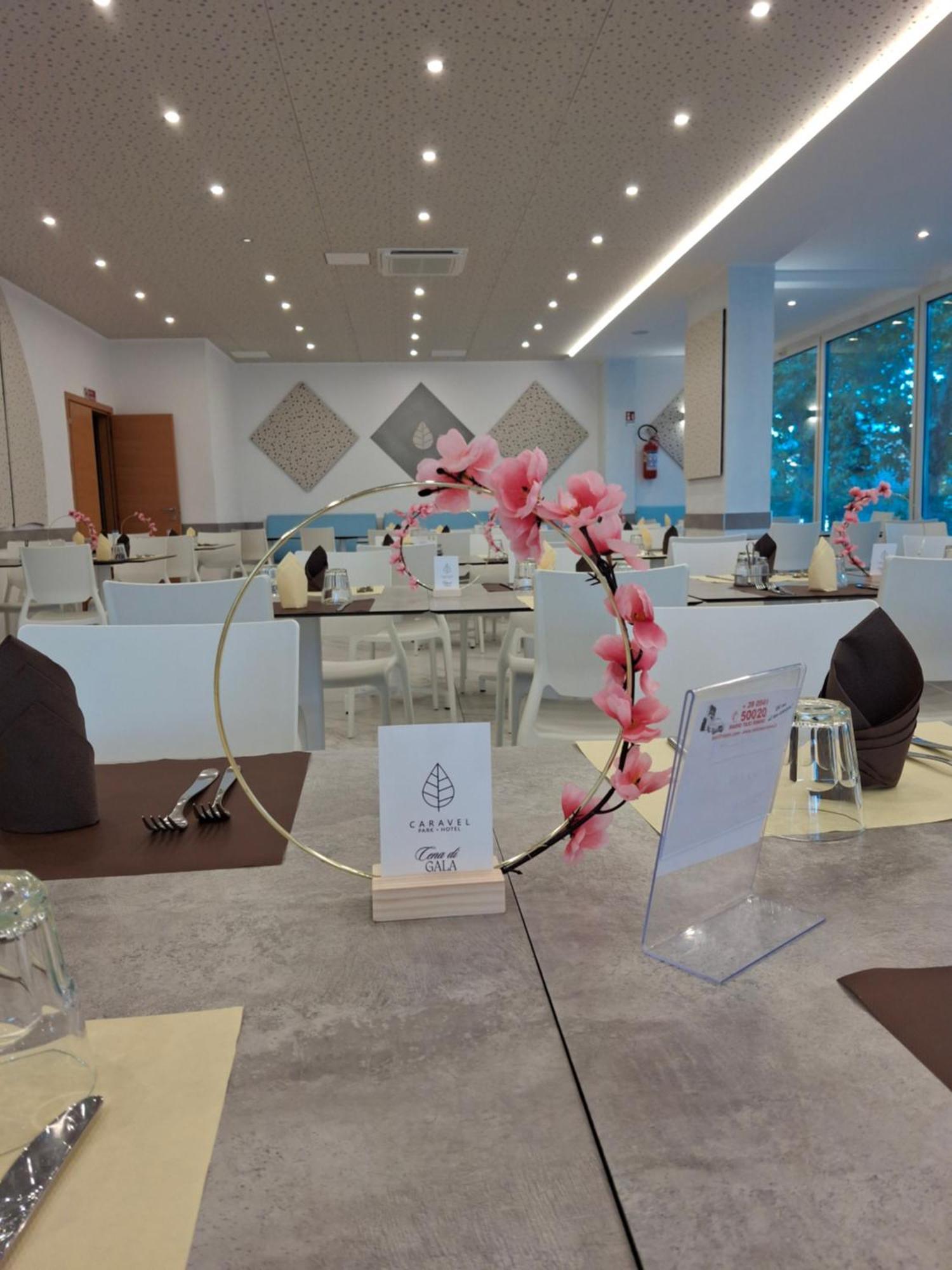 Hotel Caravel Park Rimini Exterior foto