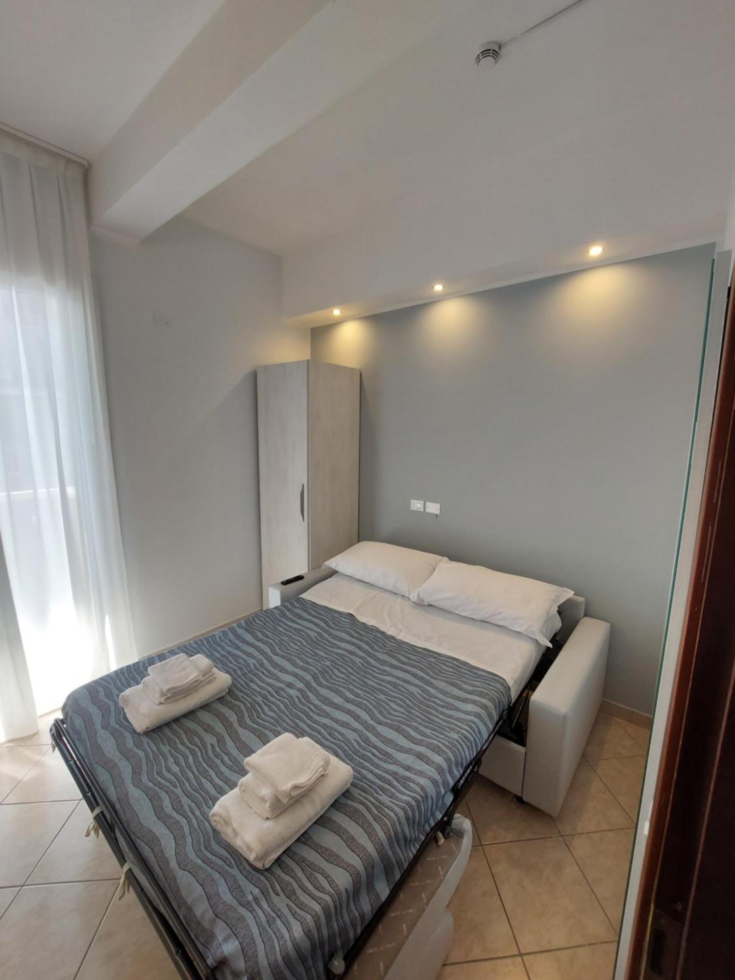 Hotel Caravel Park Rimini Exterior foto