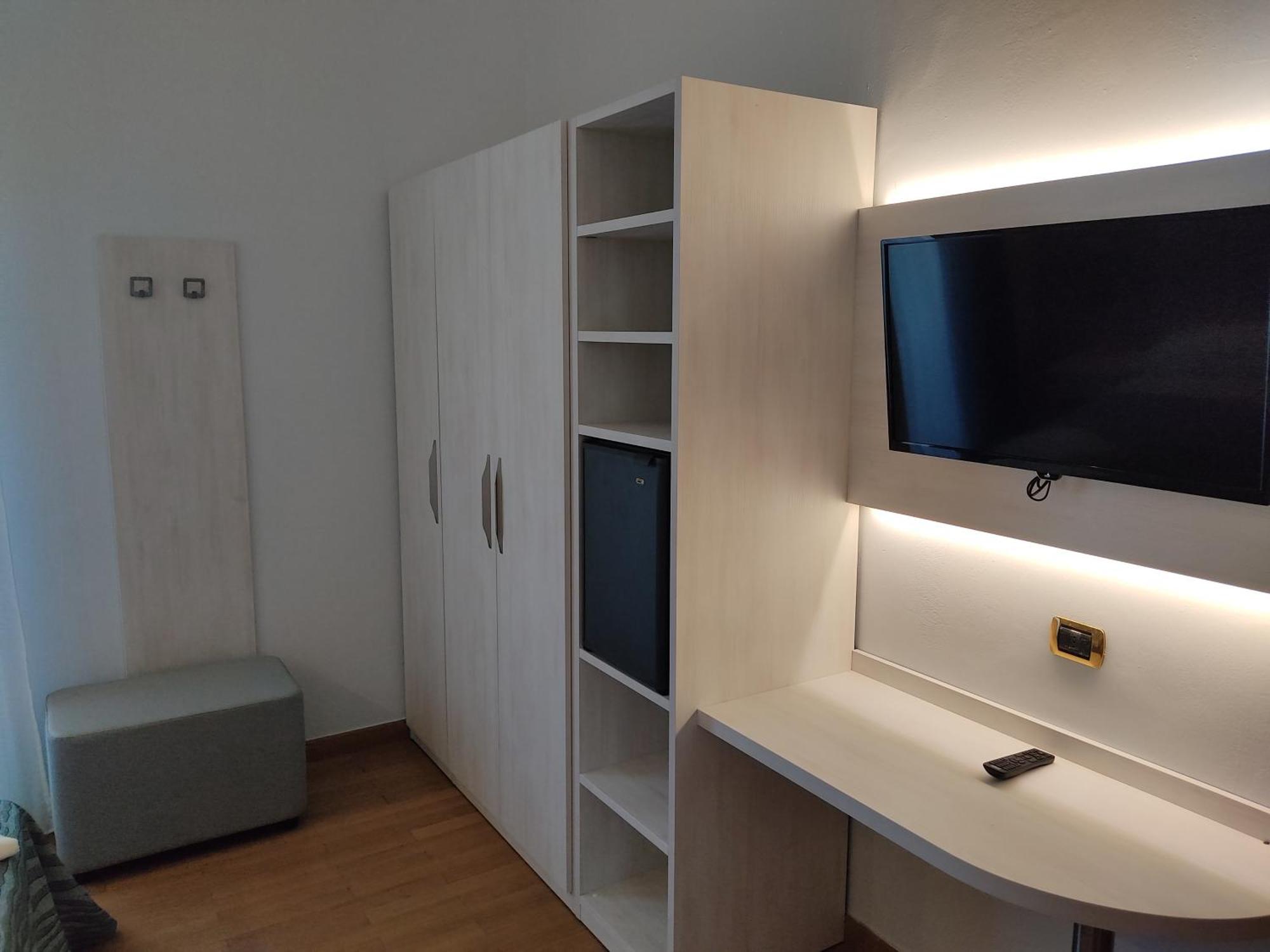 Hotel Caravel Park Rimini Exterior foto